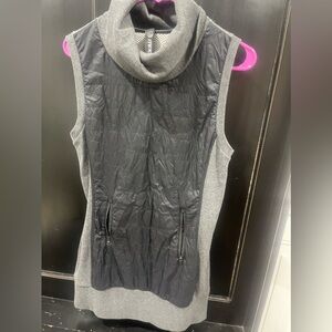 Women’s sleeveless sport tunic, great condition size M